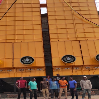 ����¬������ʳ��ɻ���װ�ֳ�